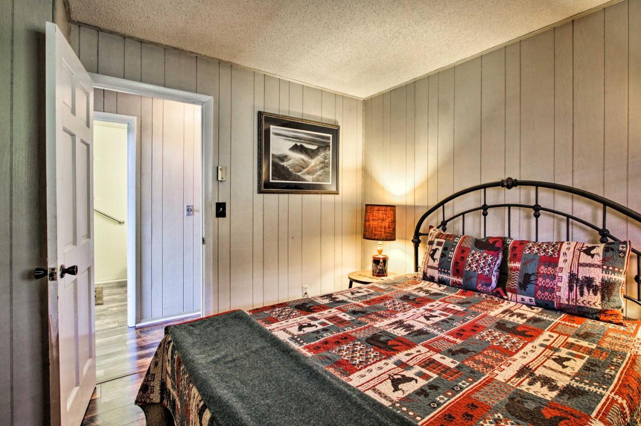 Quiet Cabin With Mountain Views About 3 Mi To Gatlinburg Exterior photo